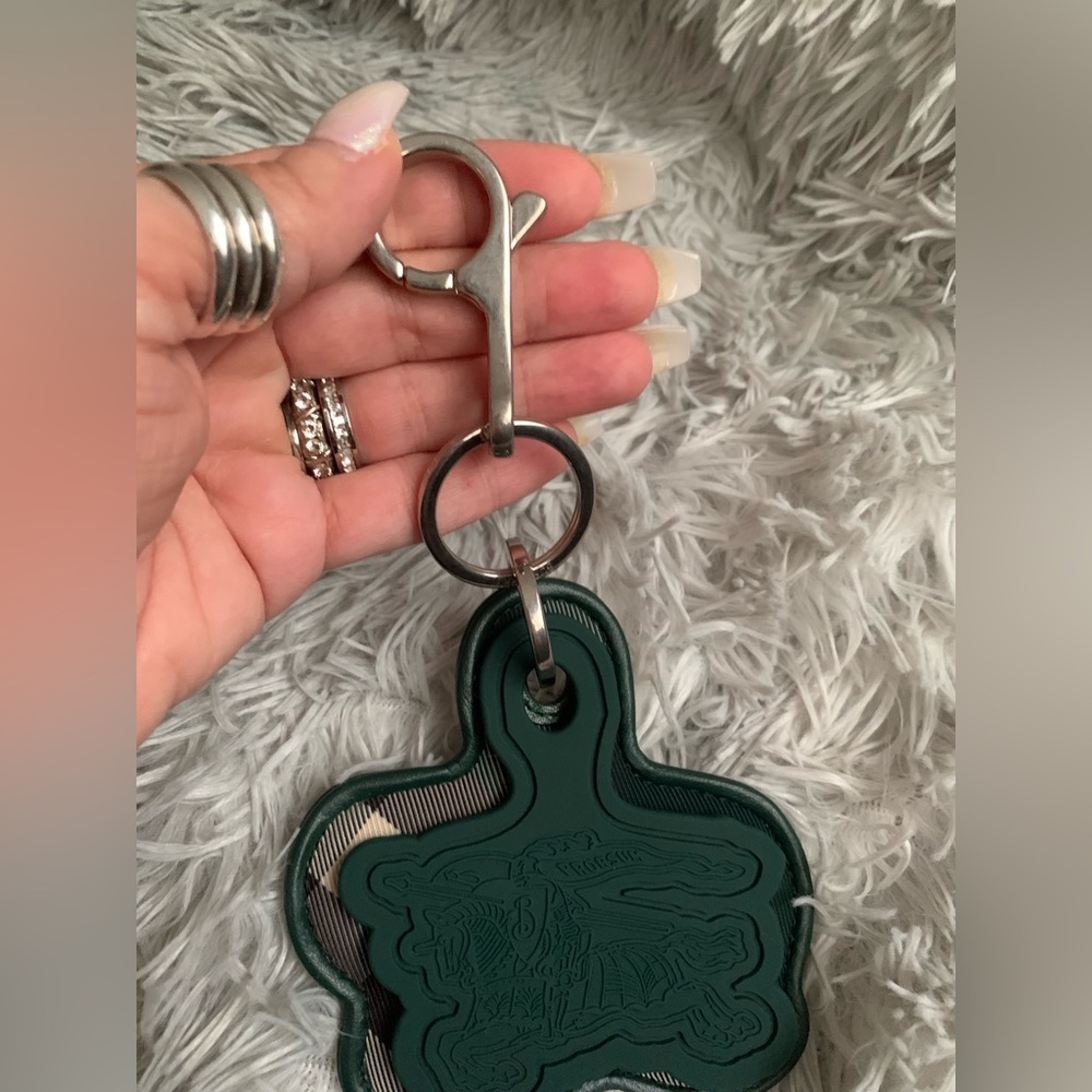 Forest Green Burberry Keychain-With Silver Chunky Hardware- Extremely Durable!!! - Picture 9 of 15